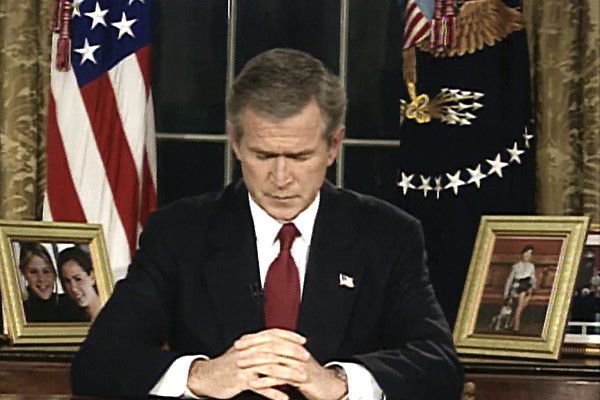 빙 더블유 Being W, Dans la peau de George Bush 写真