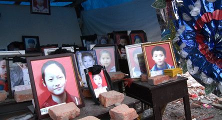 차이나즈 언내츄럴 디재스터 : 더 티어스 오브 쓰촨 프로빈스 China\'s Unnatural Disaster: The Tears of Sichuan Province Photo