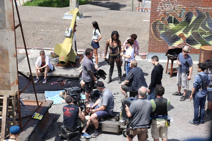 玩命特區2014，暴力街區 Brick Mansions劇照