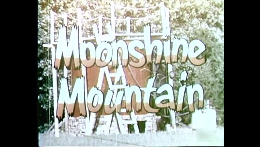 月光山峰 Moonshine Mountain劇照