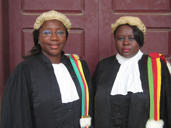 법조계의 자매들 Sisters in Law Photo