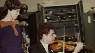 이차크의 행복한 바이올린 Itzhak รูปภาพ