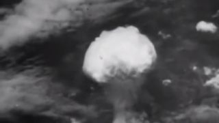 원자탄 폭격 The Atom Strikes! Photo