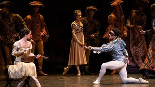 英国ロイヤル・オペラ・ハウス　シネマシーズン 2021/22 ロイヤル・バレエ「ロミオとジュリエット」劇照