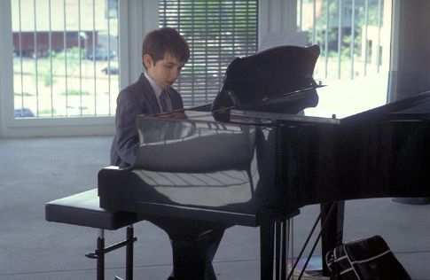 想飞的钢琴少年 Vitus Photo