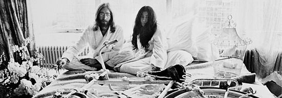 베드인 John and Yoko: The Bed-In 사진