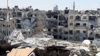 홈스는 불타고 있다 The Return to Homs劇照