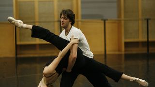 舞：巴黎歌劇院的芭蕾 La danse - Le ballet de l\\\'Opera de Paris劇照