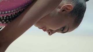 オーバー・ザ・リミット　新体操の女王マムーンの軌跡 写真