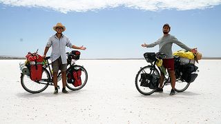 ảnh オーストリアからオーストラリアへ　ふたりの自転車大冒険