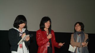 용 죽이기 재장전: 할리우드 영화, 그 밖에 나타난 아시아 여성의 모습 Slaying the Dragon Reloaded: Asian Women in Hollywood and Beyond 사진