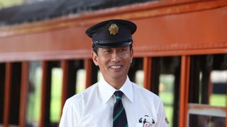 철로 Railways RAILWAYS　49歳で電車の運転士になった男の物語 รูปภาพ