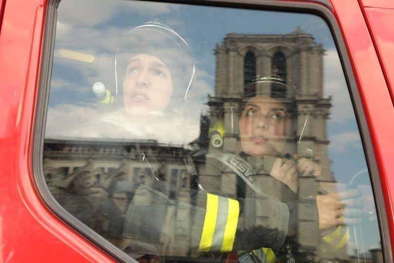 巴黎聖母院：火海奇蹟  Notre-Dame On Fire Foto