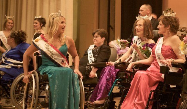디파잉 뷰티: 미즈 휠체어 아메리카 Defining Beauty: Ms. Wheelchair America劇照