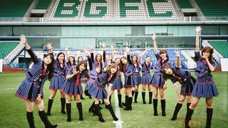 BNK48: 소녀는 울지 않는다 BNK48: Girls Don\'t Cry Foto