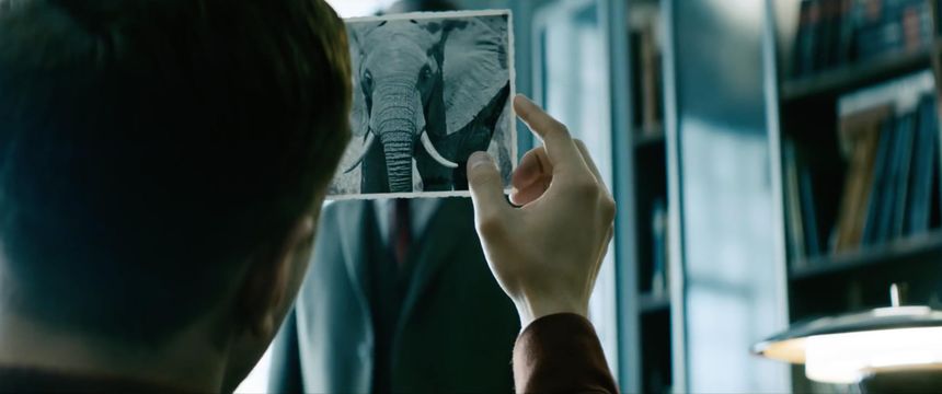 大象之歌 Elephant Song劇照