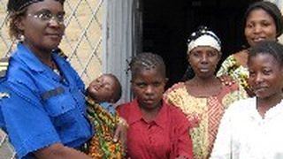 거대한 침묵 The Greatest Silence: Rape in the Congo劇照
