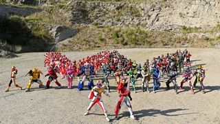 幪面超人聖刃 + 機界戰隊全開者 SUPERHERO戰記 Kamen Rider Saber + Kikai Sentai Zenkaiger SUPERHERO SENKI 写真