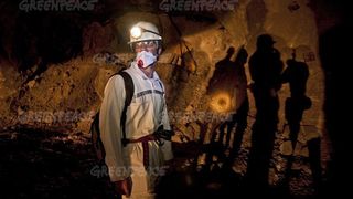 ảnh 그린피스: 니제르 - 우라늄 광산의 이면 Left in the Dust - Uranium Mining in Niger