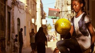 꿈의 구장: 리비아 여성축구대표팀 Freedom Fields 사진