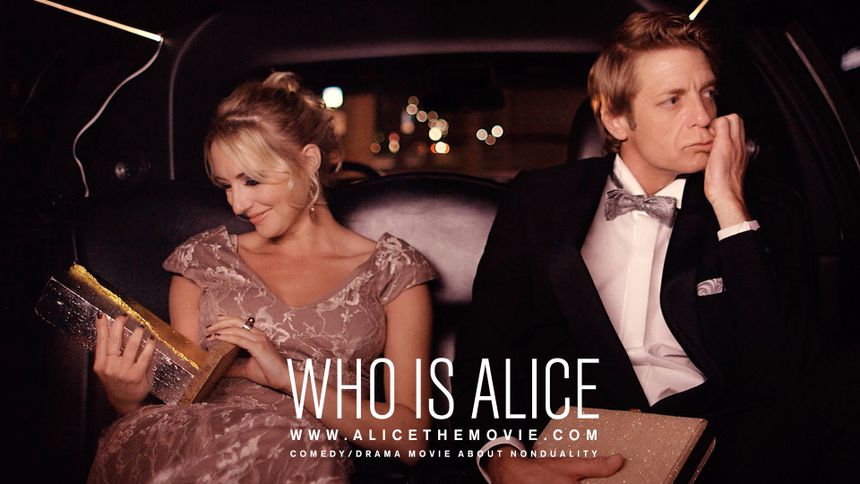 艾莉絲是誰 Who Is Alice 사진