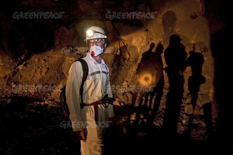 그린피스: 니제르 - 우라늄 광산의 이면 Left in the Dust - Uranium Mining in Niger Photo