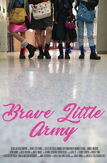 리틀 아미 Brave Little Army Foto