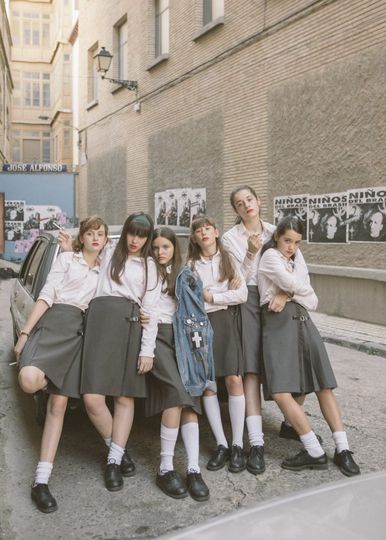 Schoolgirls (EUFF) รูปภาพ