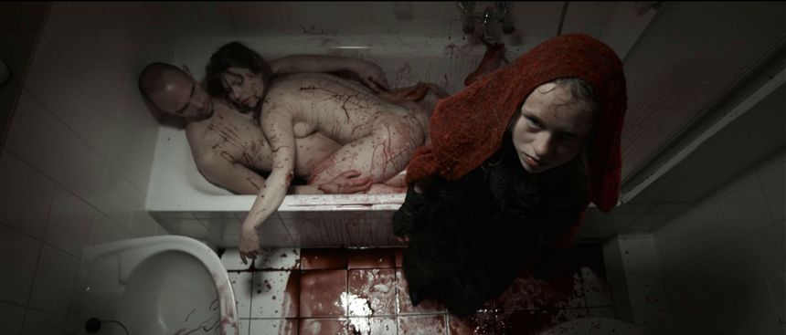 빨간 망토 소녀 Little Red Riding Hood: A Tale of Blood and Death Rotkäppchen: Eine Erzählung von Blut und Tod 사진