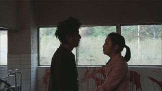 런어웨이걸의 정사 Runaway girl VS Zombies ガールズ・ゾンビ劇照